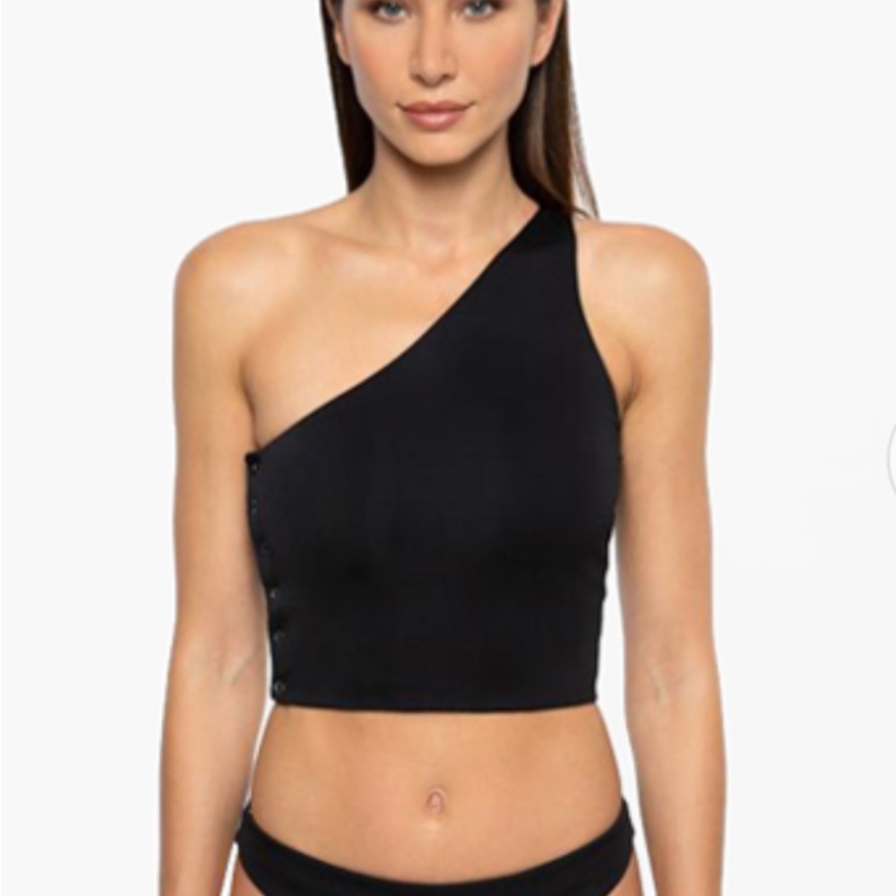 Koral Women’s Attract Rib Top Black about a size S